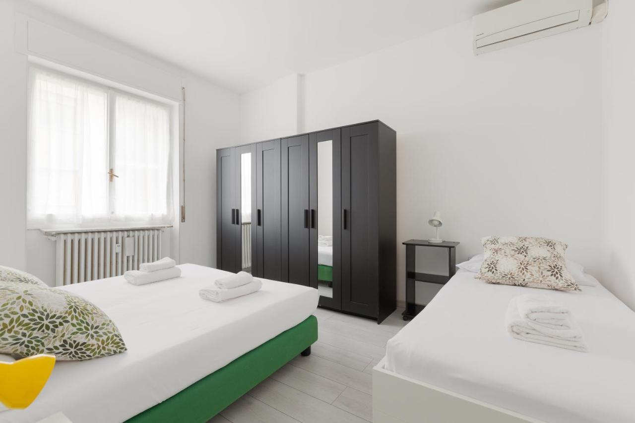 Apartment With Balcony -Bisceglie Red Line Subway Milán Exterior foto